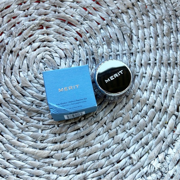 New Merit Solo Shadow Cream Eyeshadow Glacé - Picture 3 of 4
